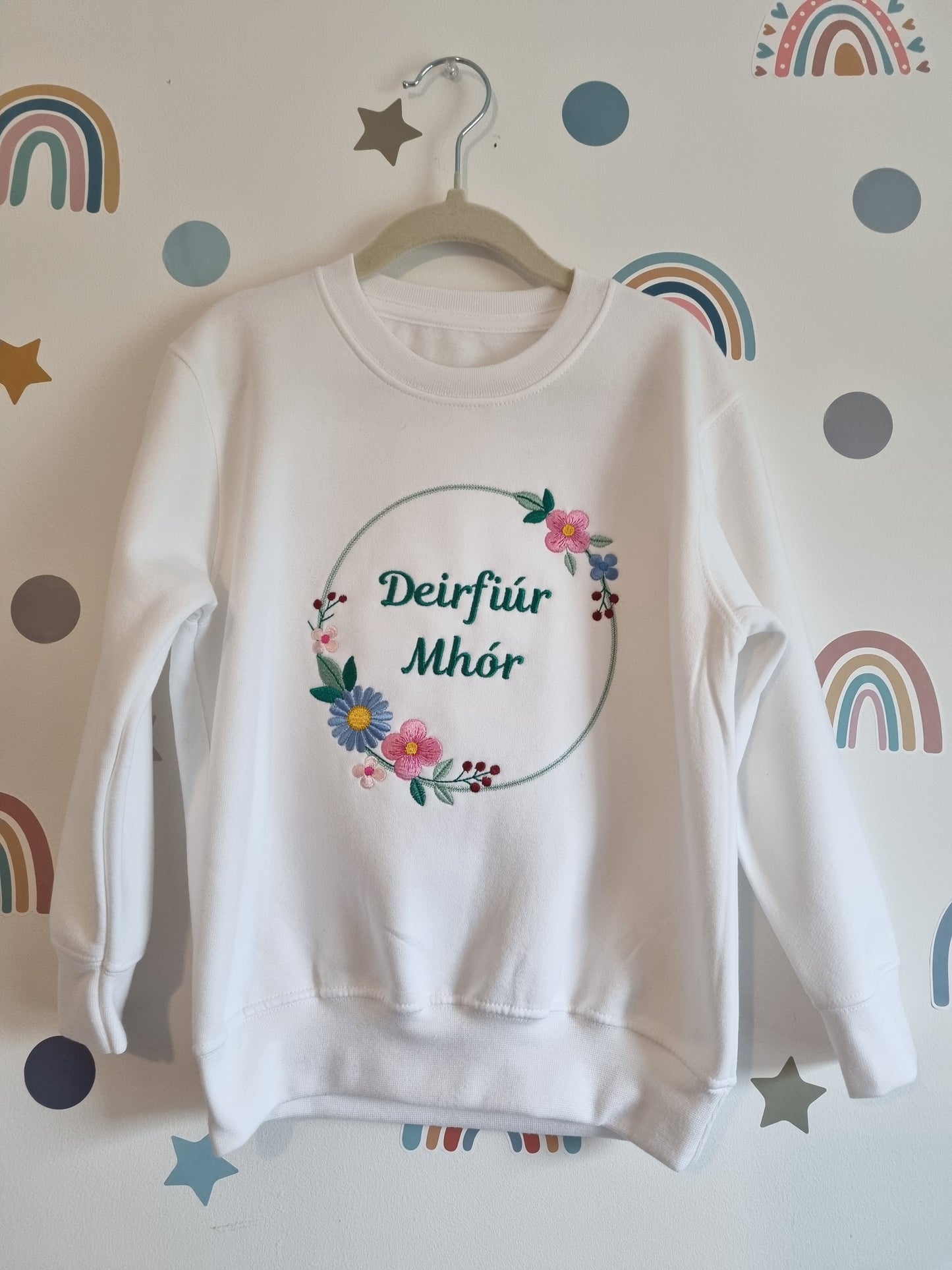 Deirfiúr Mhór | Big Sister Flower Wreath | Embroidery