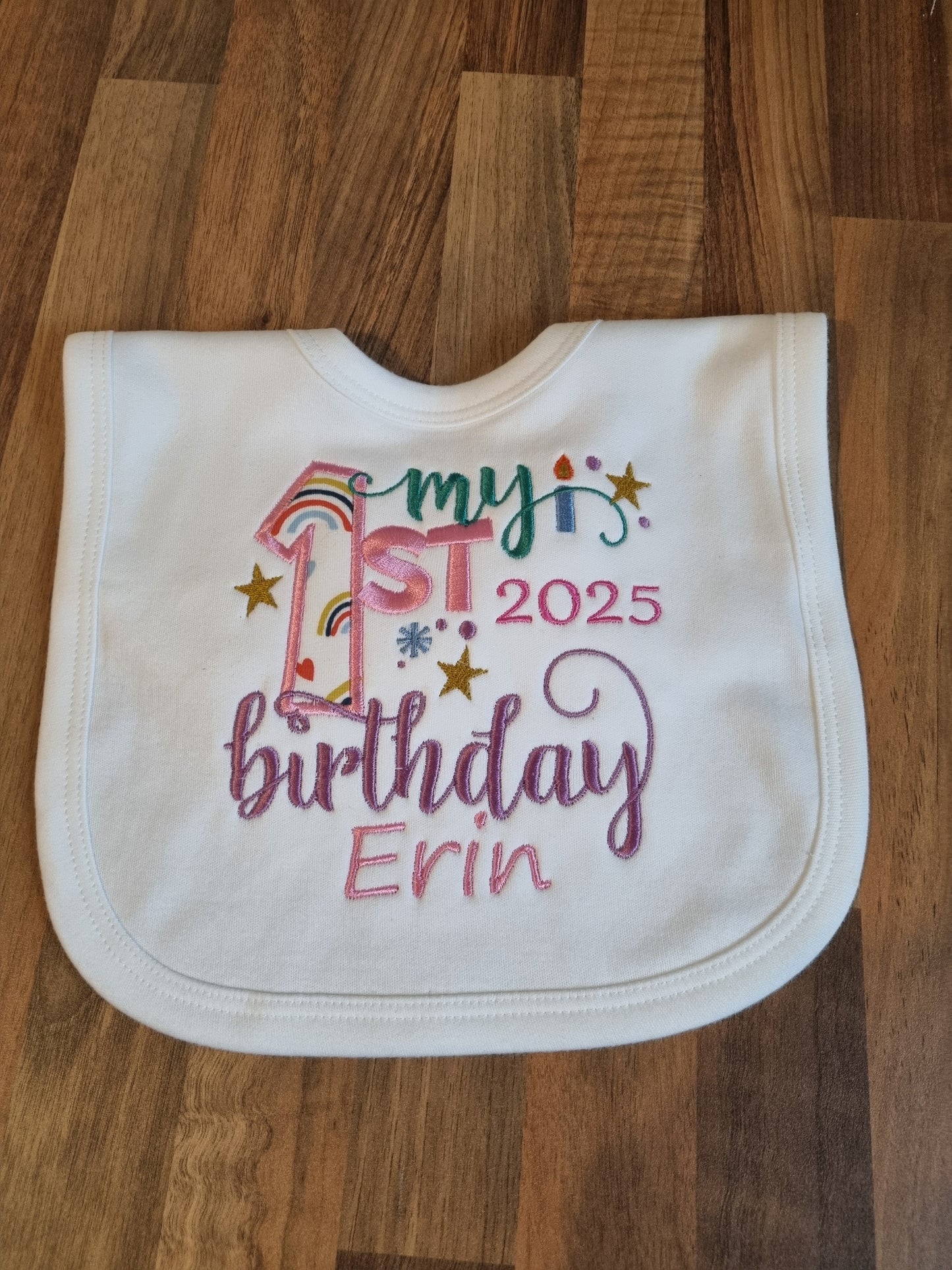 Personalised First Birthday Bib for Girls - Smash the cake !! - Embroidery