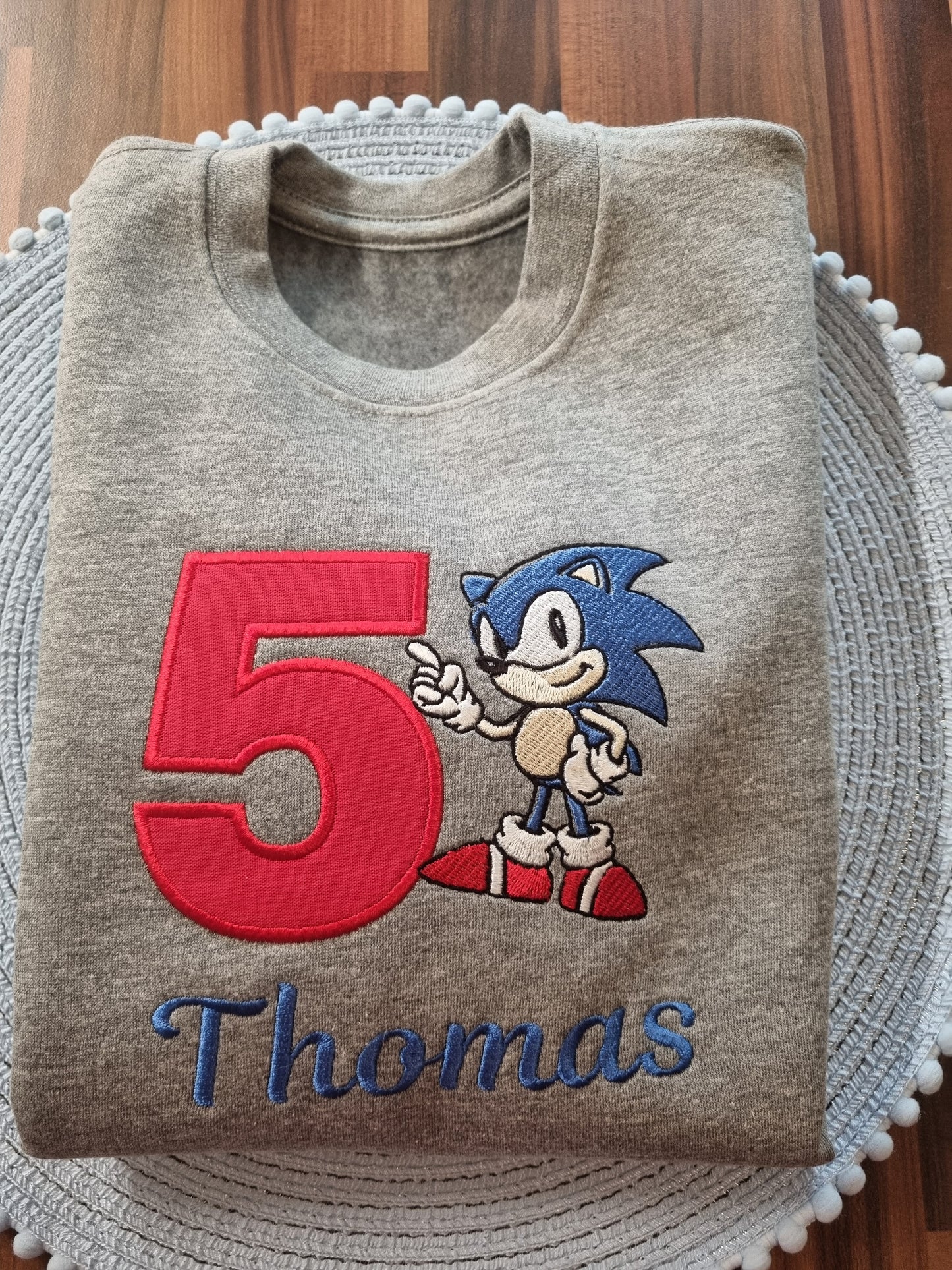 Sonic the hedgehog birthday Sweatshirt - Embroidery