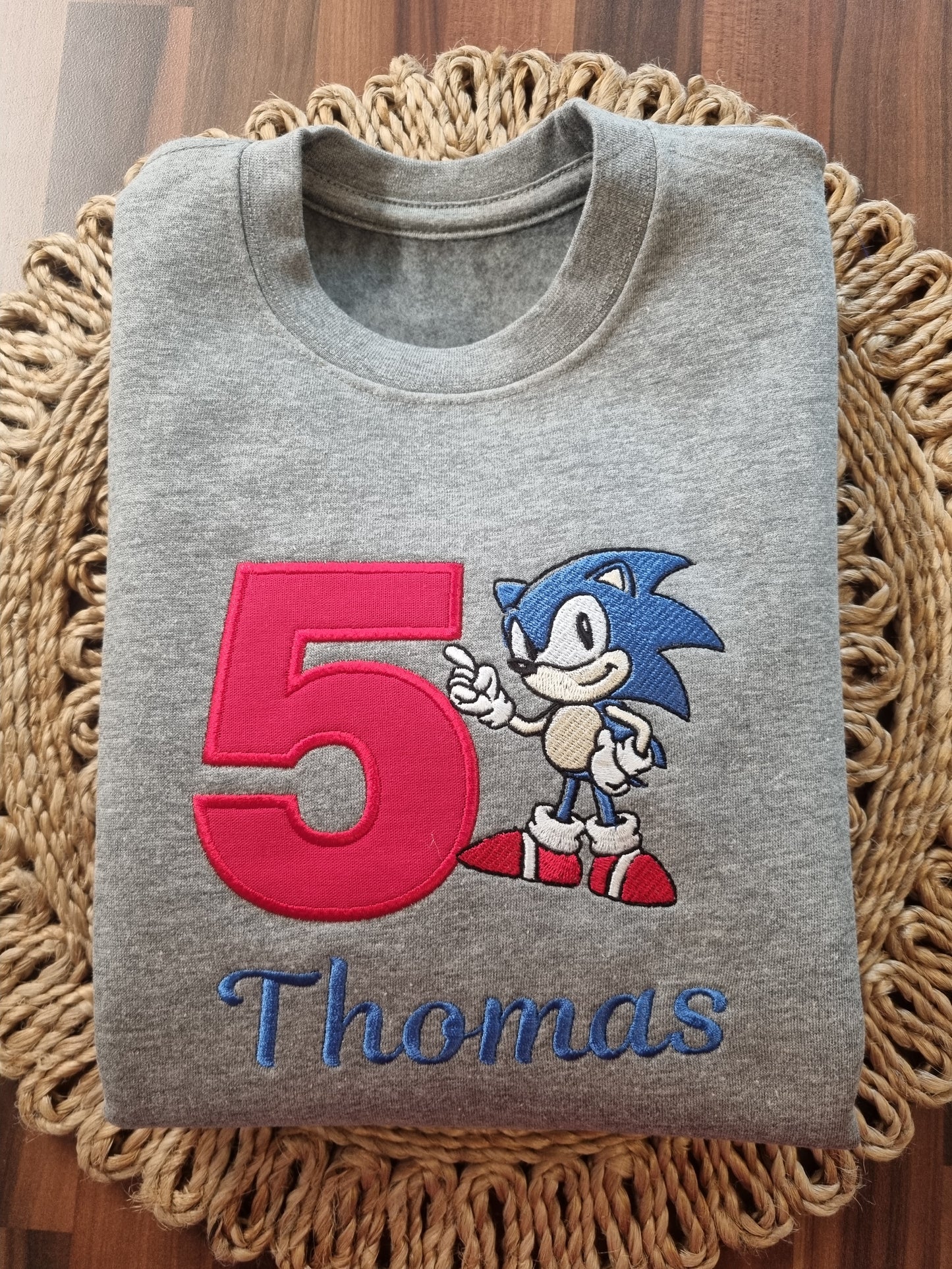 Sonic the hedgehog birthday Sweatshirt - Embroidery